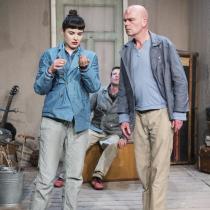 Theater im Marienbad: Die besten Beerdigungen der Welt // C. Müller, L. Bräuniger & B. Finckh // (c) MINZ&KUNST Photography