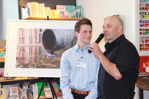 Louis Rieder (10a) und Kunstlehrer Herr Serr Louis Rieder (10a) und Kunstlehrer Herr Serr