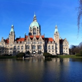 Das "neue" Rathaus von vorne