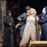 Mit Eva-Maria Westbrook und Liang Li