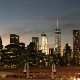 Mannhattan am Abend von der Brooklyn Bridge