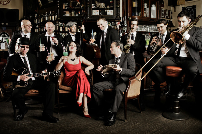 Mambo Franconia_Cha Cha, Exotic & Global Grooves_Bandportrait_Foto von Dirk Eidner Mambo Franconia_Cha Cha, Exotic & Global Grooves_Bandportrait_Foto von Dirk Eidner