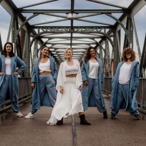 @JollySchwarz, Evekind Live Rudel