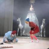 "Die Schneekönigin" Tischlerei, Deutsche Oper Berlin 2019 Fotograf: Thomas Aurin