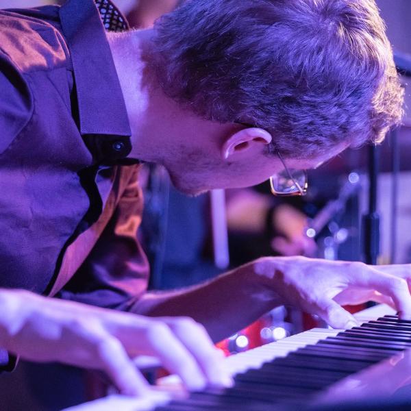 © Jincan Zhang (2019)