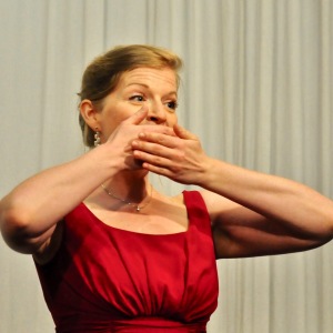 Nina Schulze, Berio Sequenza III