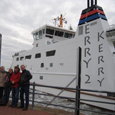 Endlich - die Privatfähre zur Übersetzung auf die friesische Insel Norderney legt an! So langsam wird es auch kalt...