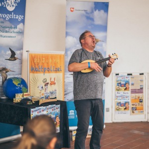 Wattinspektor Willi in Aktion beim Zugvogelfest 2019