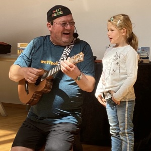 Auf der Bühne in Hooksiel, mit Liana, die einfach mitgesungen hat! Klasse!