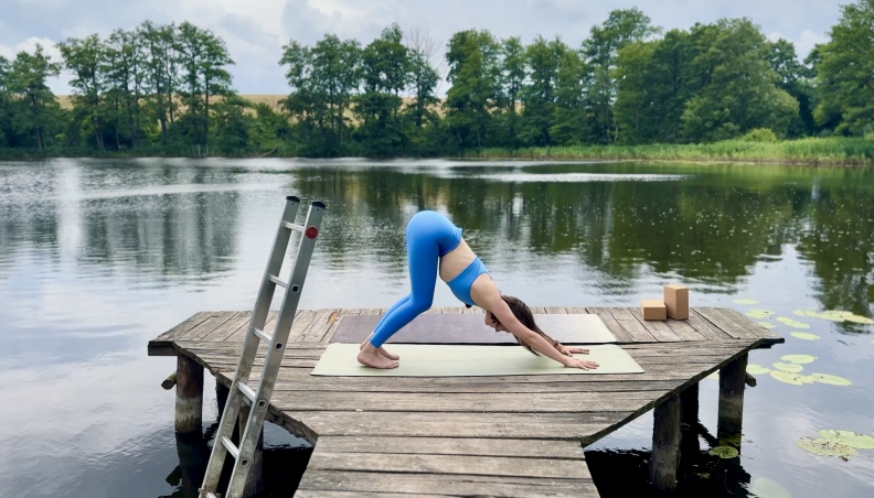 Anna Erdmann - Yoga am See