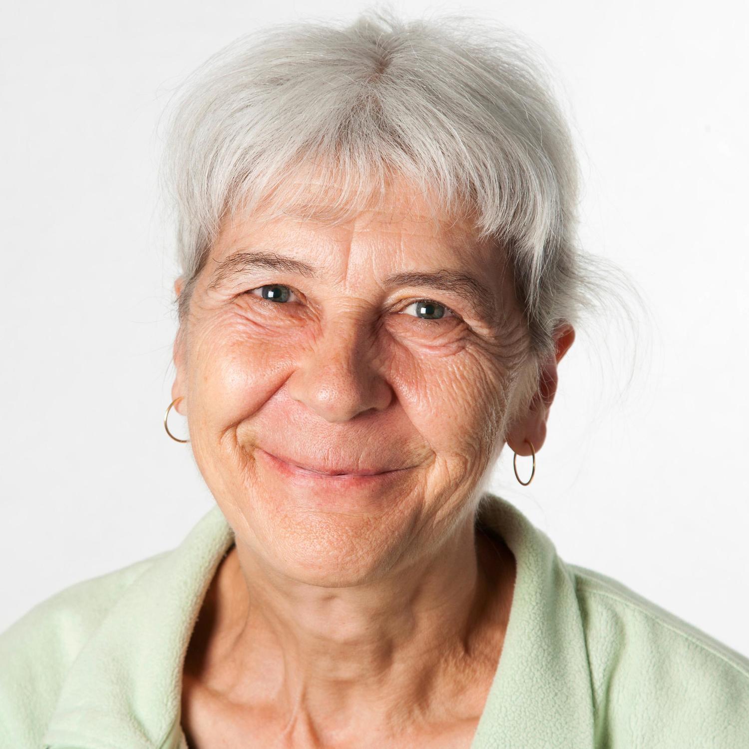 Lena Neuenschwander, Kontrabass Lena Neuenschwander, Kontrabass