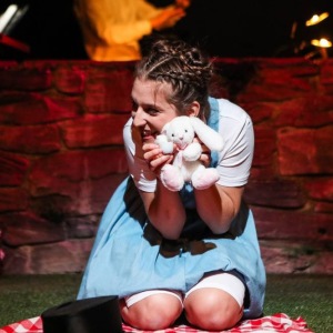 Wunderland - Alice (Landestheater Coburg 2019) ©Sebastian Puff 