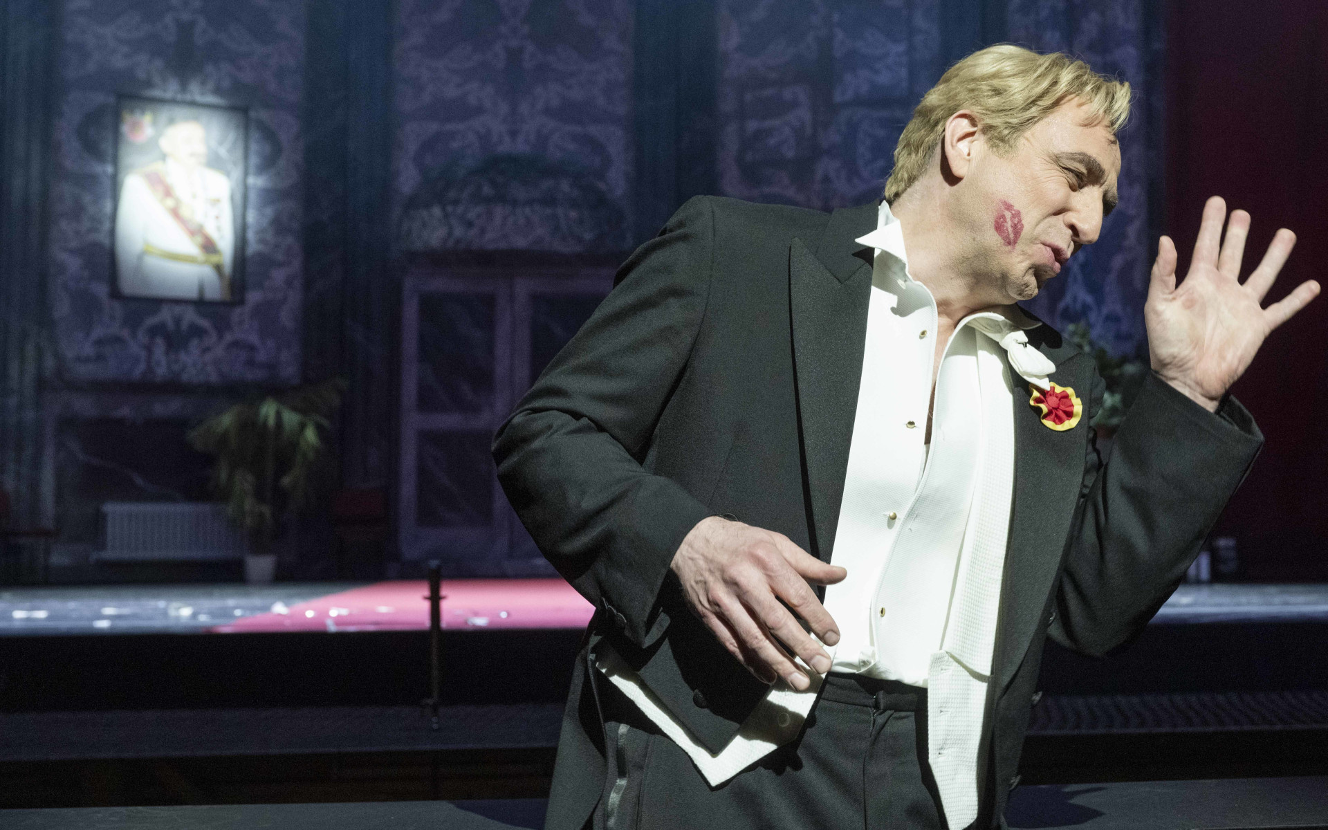 Franz Lehár, Die lustige Witwe, Oper Bonn 2023 · Johannes Mertes, Danilo · © Thilo Beu