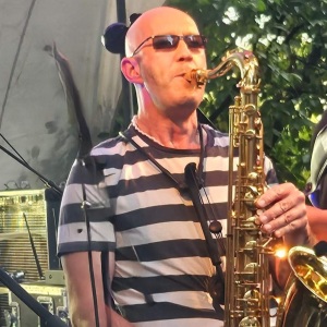 Bill - Sax, Backings